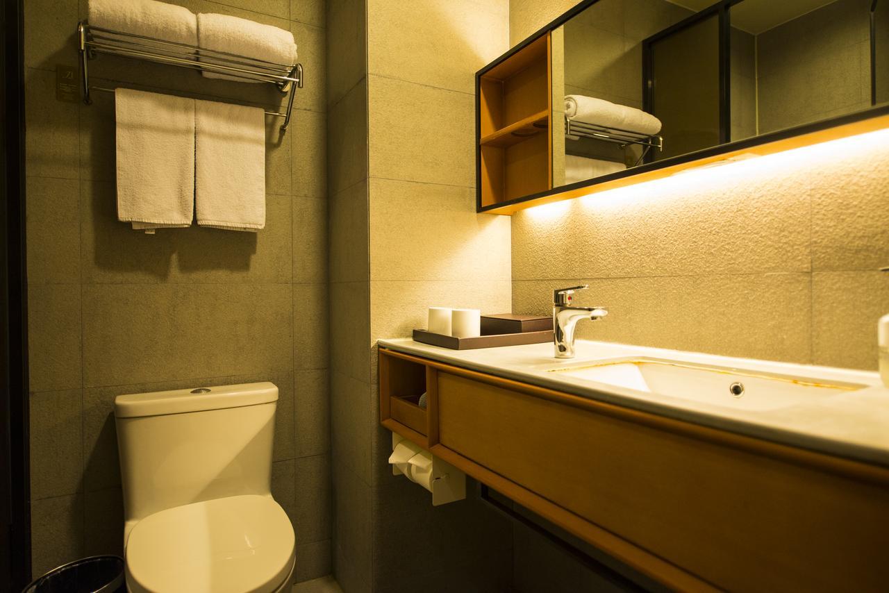 Ji Hotel Shanghai Hongqiao Airport Huqingping Highway Exterior foto